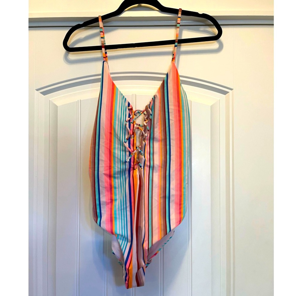 Swim suit